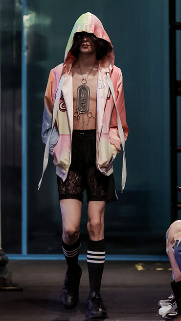 1592555834617716.jpg 4走秀1.jpg