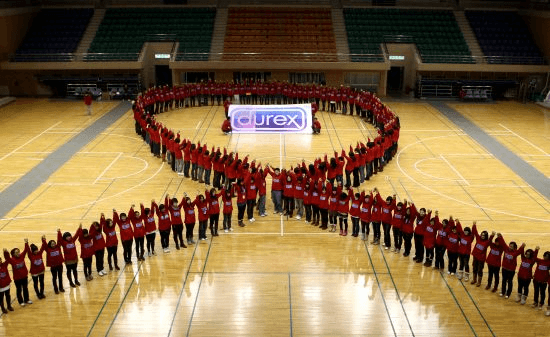 履行承诺 遏制艾滋—钟汉良携手大学生宣传防艾 履行承诺 遏制艾滋—钟汉良携手大学生宣传防艾